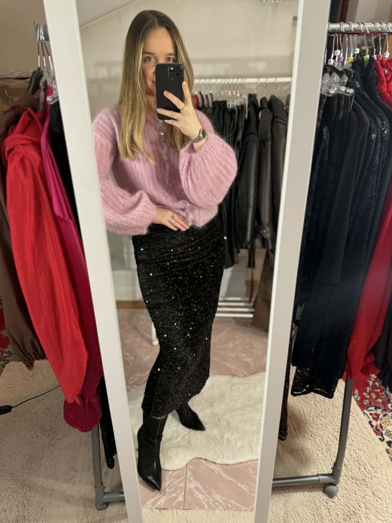 kardigan kid moher dzwonek rękaw, kardigan kid moher dzwoneczek, sweter kid moher z kielichowym rękawem, kardigan kid moher z rozszerzanym rękawem, ciepły kardigan na jesień, kid moher dzwonek różowy, ciepły kardigan moherowy na zimę