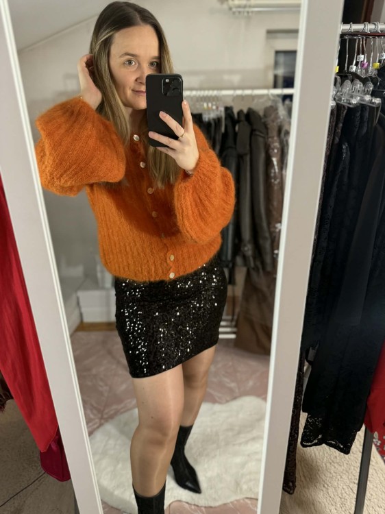 kardigan kid moher dzwonek rękaw, kardigan kid moher dzwoneczek, sweter kid moher z kielichowym rękawem, kardigan kid moher z rozszerzanym rękawem, ciepły kardigan na jesień, kid moher dzwonek rudy, ciepły kardigan moherowy na zimę