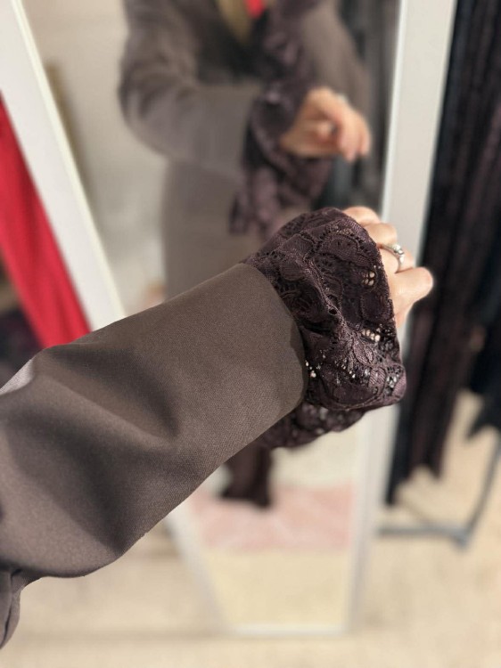 marynarka la milla czekoladowa, marynarka z koronkowymi rękawami la milla, marynarka czekoladowa la milla, marynarka koronkowa la milla, marynarka czekoladowa na jesień, marynarka la milla