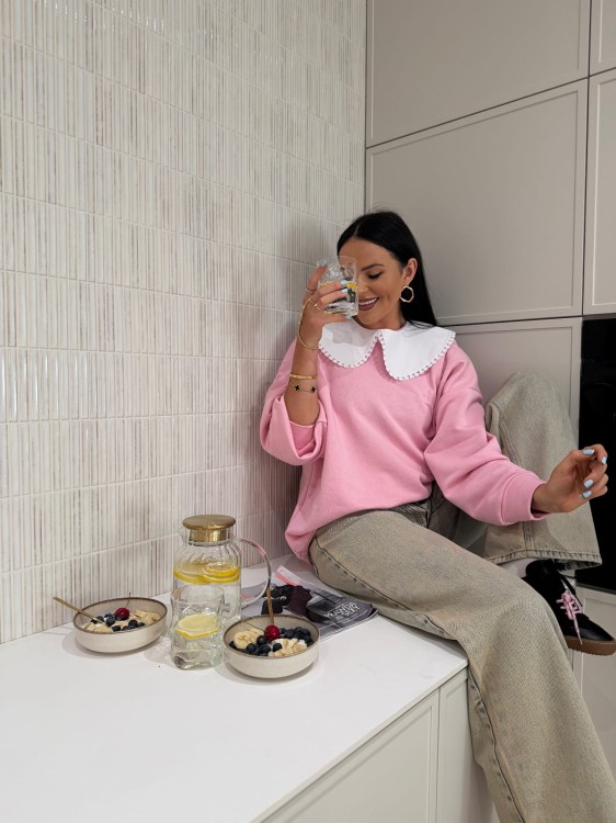 bluza la milla różowa, la milla bluza różowa, la milla bluza z kołnierzykiem, bluza la milla różowa z białym kołnierzykiem, la milla bluza dresowa, la milla bluza różowa biały kołnierzyk, la milla bluza różowa na wiosnę, bluza oversize różowa