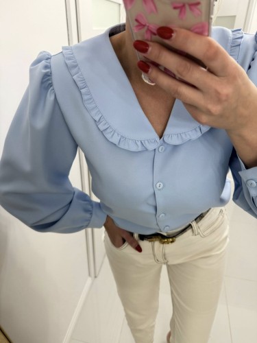 koszula z kołnierzykiem gold lady, koszula z kołnierzykiem błękitna, koszula vintage, błękitna koszula damska z kołnierzykiem, błękitna koszula damska na wiosnę, koszula damska do jeansów, koszula z kołnierzykiem błękitna, koszula damska gold lady błękit