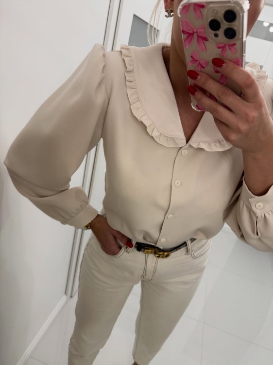 koszula z kołnierzykiem gold lady, koszula z kołnierzykiem beżowa, koszula vintage, beżowa koszula damska z kołnierzykiem, beżowa koszula damska na wiosnę, koszula damska do jeansów, koszula z kołnierzykiem beżowa, koszula damska gold lady beżowa