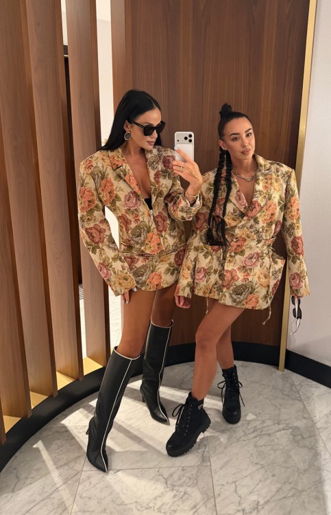 marynarka la milla, marynarka żakardowa, marynarka Rosalie, marynarka Rozalia la milla, marynarka Rosalie la milla, marynarka w kwiaty la milla, marynarka żakardowa la milla, la milla marynarka w kwiaty, la milla taliowana marynarka