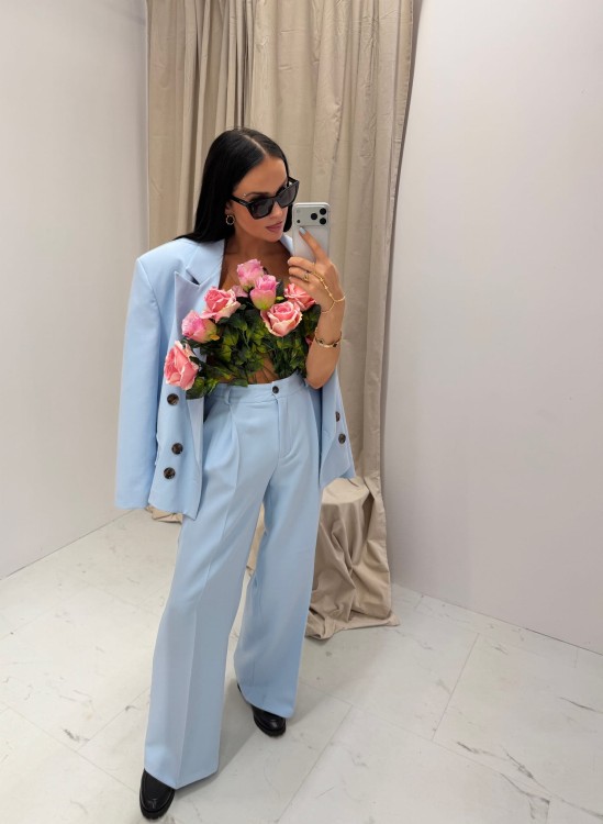 la milla spodnie błękitne, la milla spodnie w kant błękitne, la milla eleganckie szerokie spodnie błękitne, la milla garnitur błękitny, la milla elegancki garnitur błękitny, la milla spodnie materiałowe w kant, garnitur damski na wiosnę